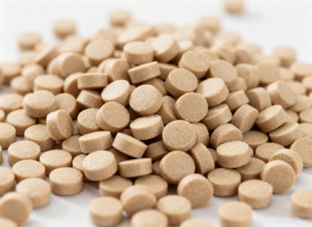 Czystsza i bezpieczniejsza obsługa dzięki rezorcynie (R)-35